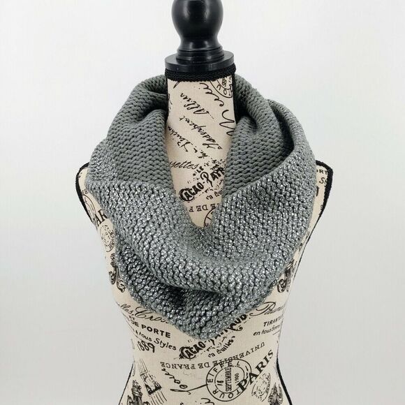 Women Scarf Infinity Gray Silver Tone Cowl Knit Metallic Boho Chic - Picture 1 of 12